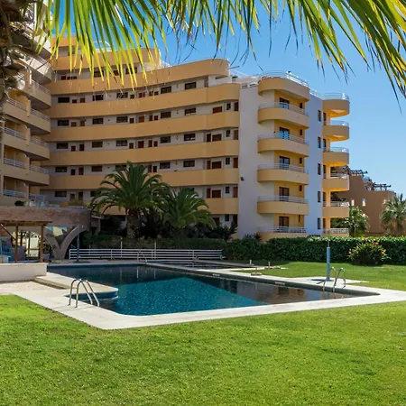 2 Bed-sleeps 4-vilamoura Beach-pool-spa-balcony