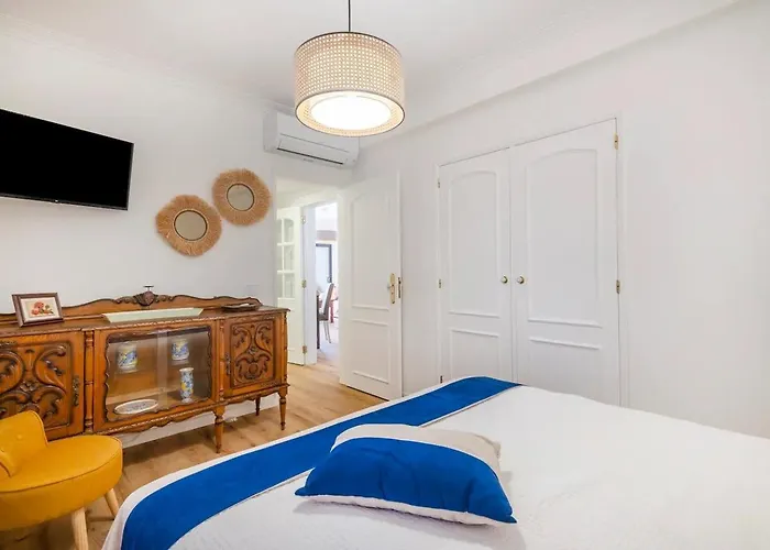 Apartament 2 Bed-sleeps 4-vilamoura Beach-pool-spa-balcony