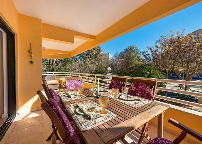 2 Bed-sleeps 4-vilamoura Beach-pool-spa-balcony * Quarteira