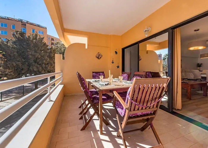 Apartament 2 Bed-sleeps 4-vilamoura Beach-pool-spa-balcony Quarteira