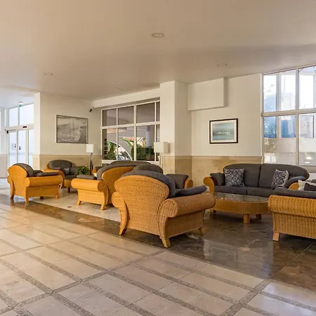 Apartment 2 Bed-sleeps 4-vilamoura Beach-pool-spa-balcony *